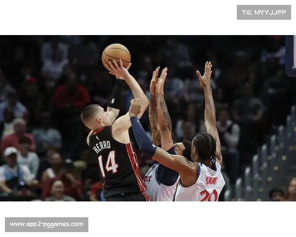 热火希罗赛季初缺阵鲍威尔加盟提升后场实力助力球队竞争力